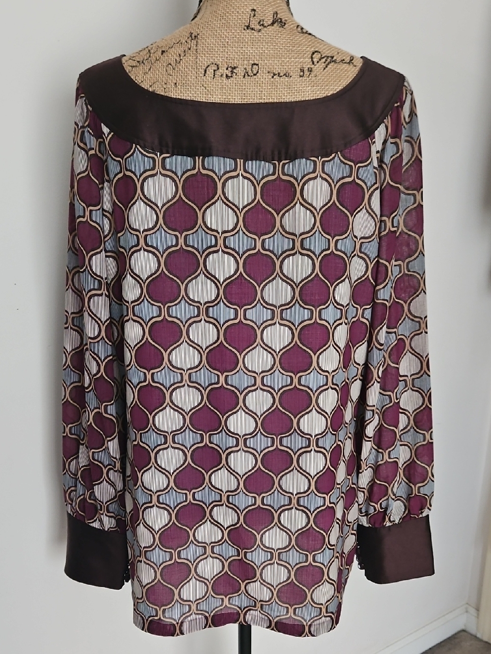 Tory Burch Blouse, Size 14. - Picture 9 of 12